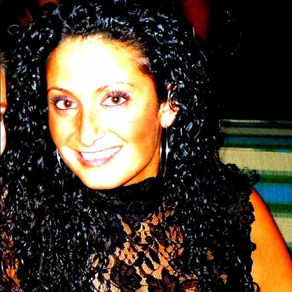 Meet your Posher, Megan - Picture 3 of 4